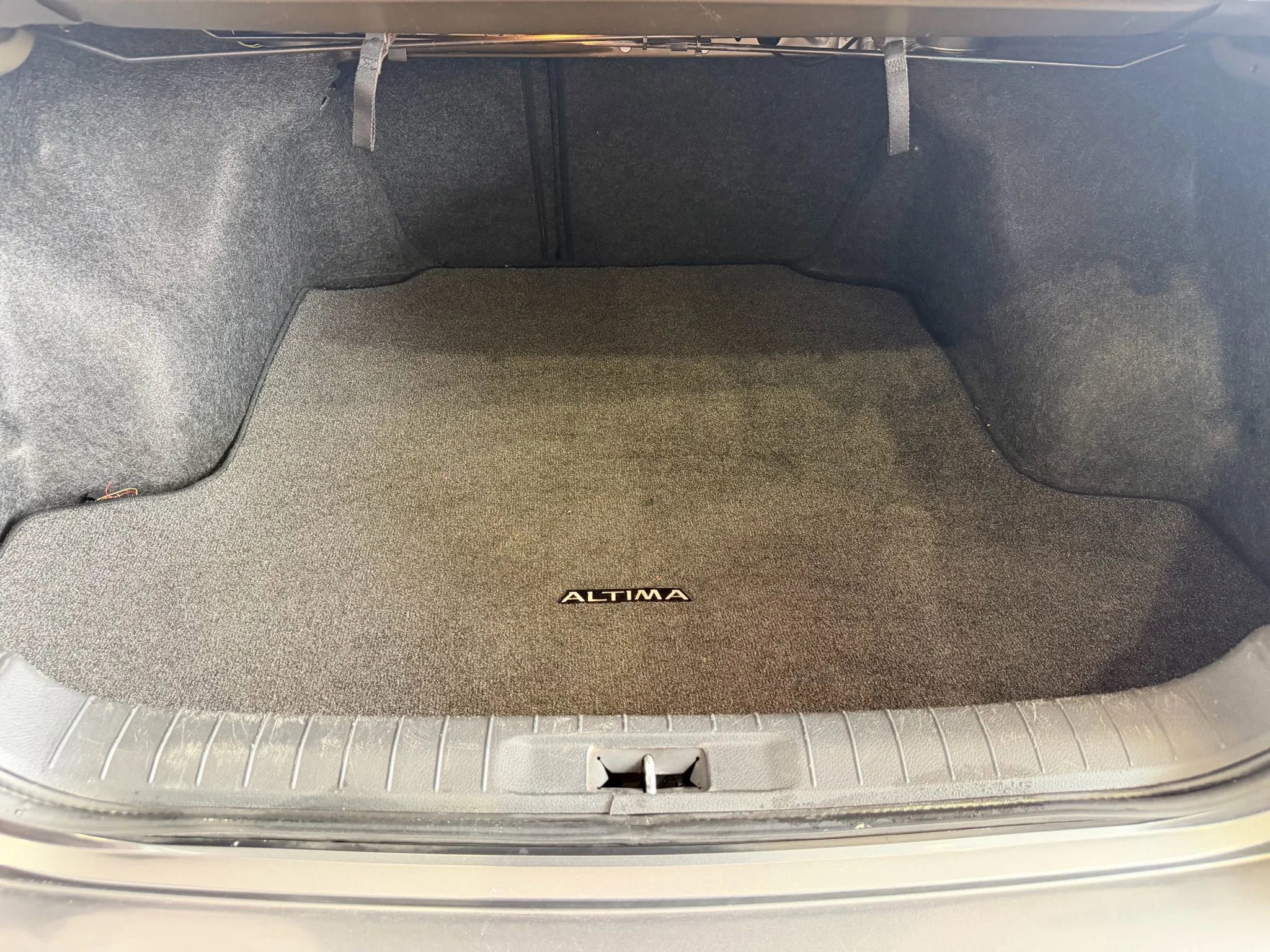 Used 2014 Nissan Altima 2.5 SV w/ Convenience Package image 52