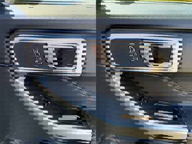 Used 2021 Ford Explorer XLT w/ Equipment Group 202A image 37