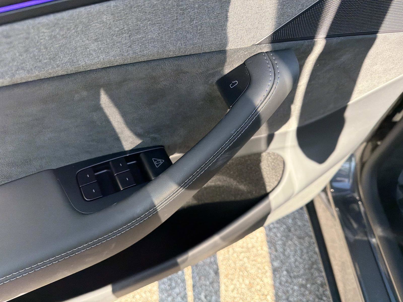 Used 2026 Tesla Model Y Long Range image 17