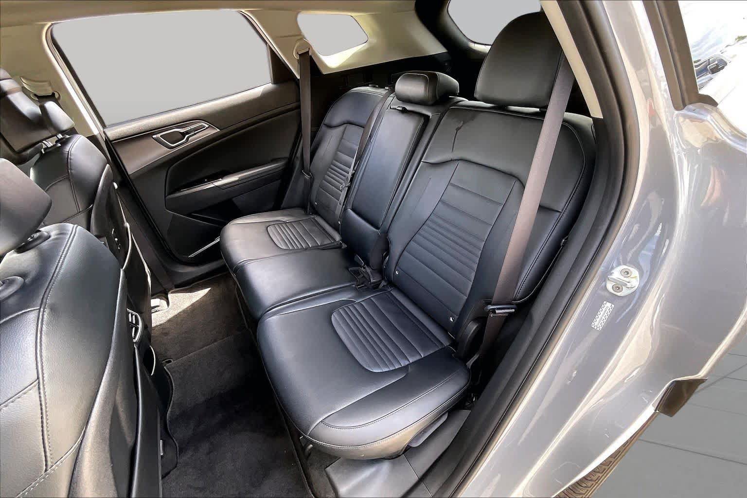 Used 2023 Kia Sportage SX FWD image 38