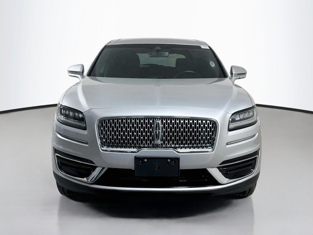 Used 2019 Lincoln Nautilus FWD image 2
