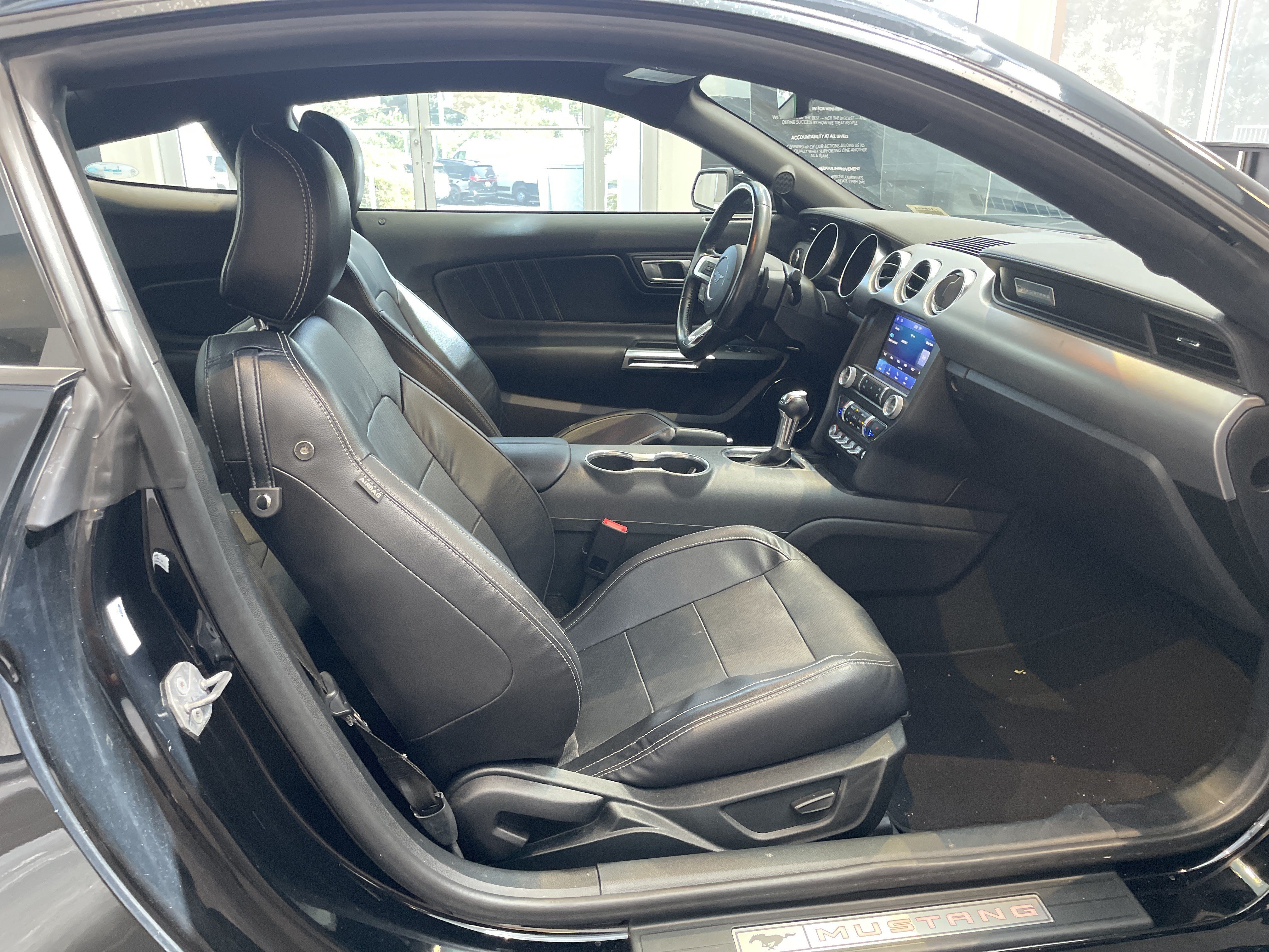 Used 2022 Ford Mustang GT Premium RWD image 35