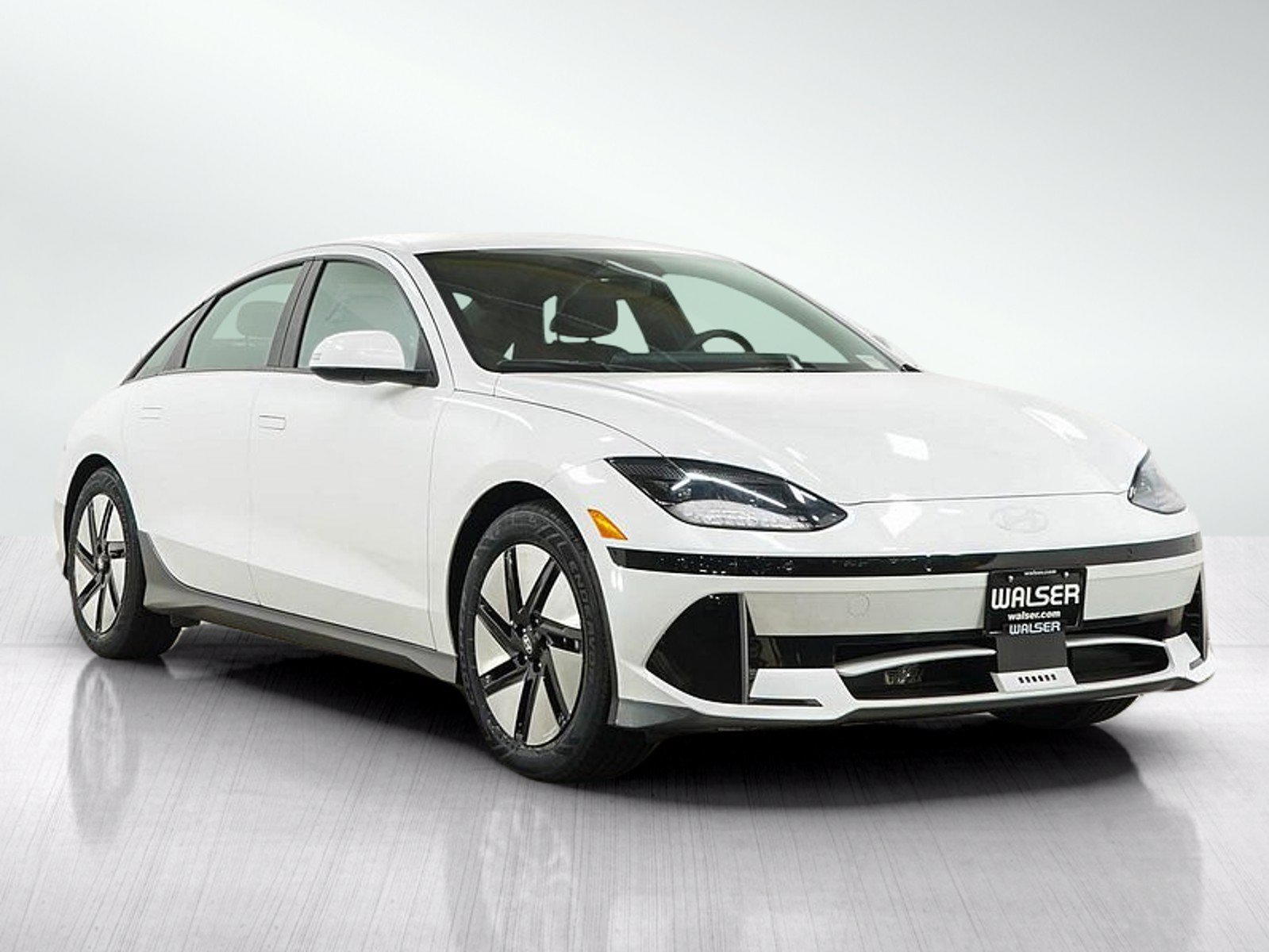 Used 2023 Hyundai Ioniq 6 SE AWD/4WD image 7