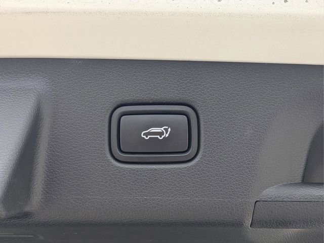 Used 2025 Hyundai Palisade SEL FWD image 11