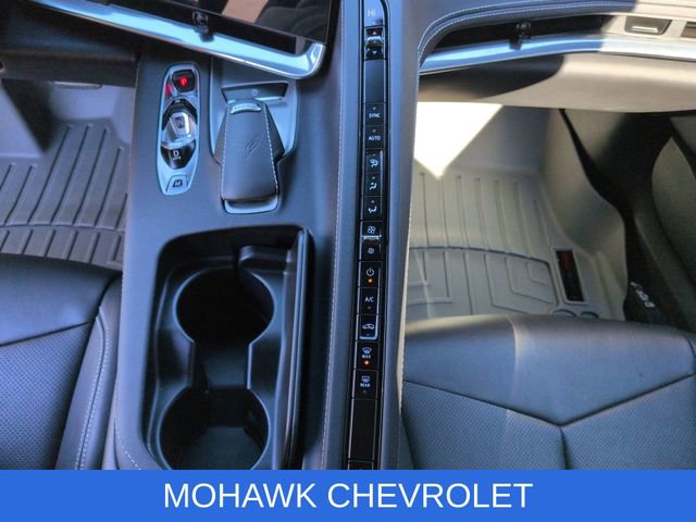 Used 2020 Chevrolet Corvette Stingray Coupe w/ 1LT RWD image 19