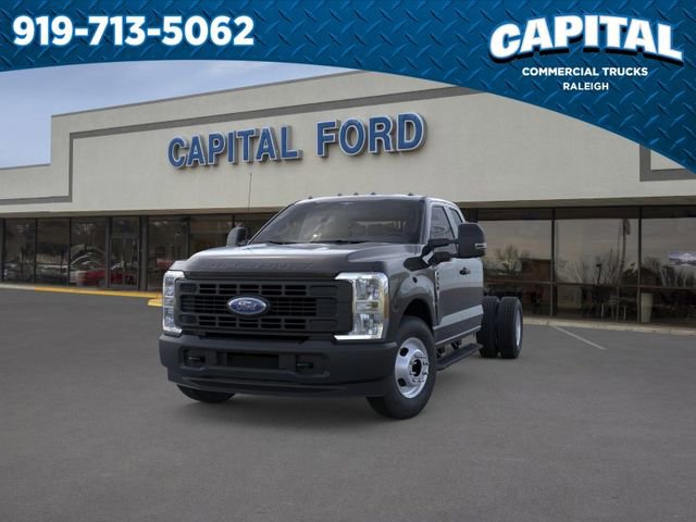 New 2026 Ford F350 XL image 2