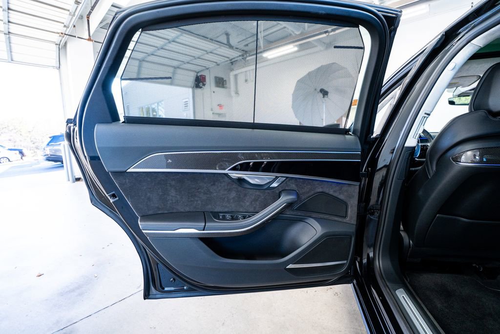 Used 2020 Audi S8 L image 49