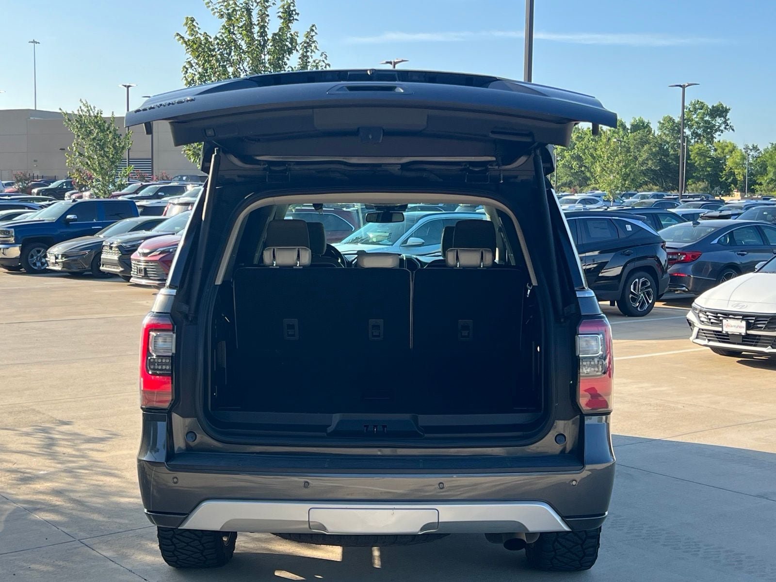 Used 2021 Ford Expedition Platinum AWD/4WD image 15