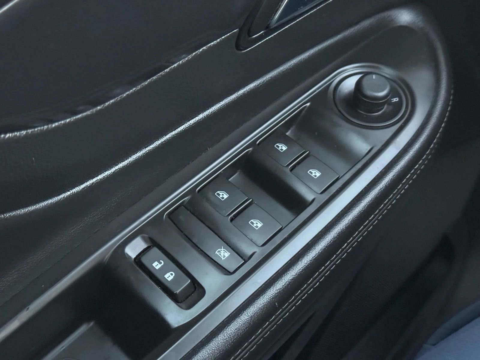 Used 2019 Buick Encore Preferred image 27