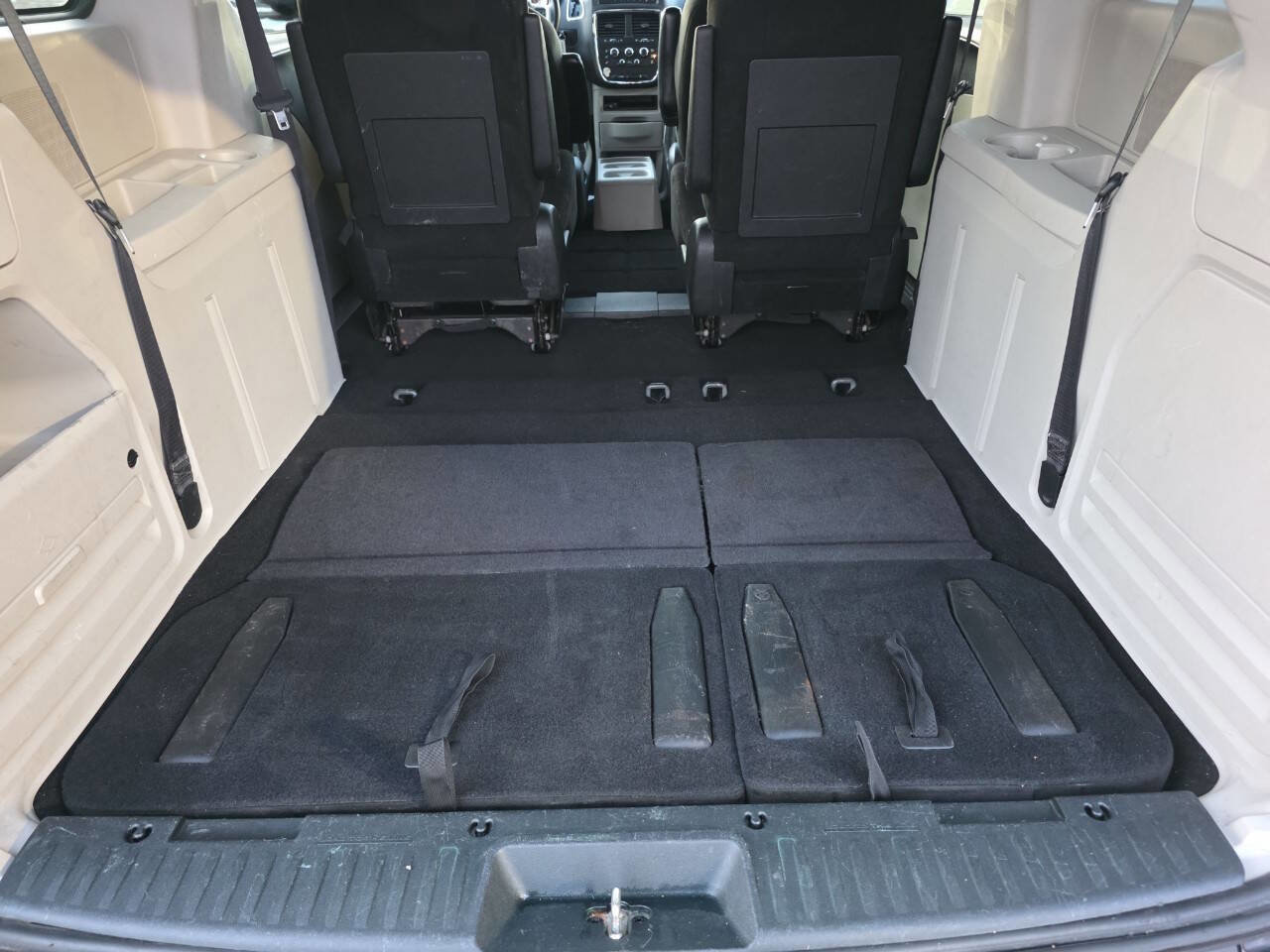 Used 2015 Dodge Grand Caravan SE w/ Quick Order Package 29E SE image 17