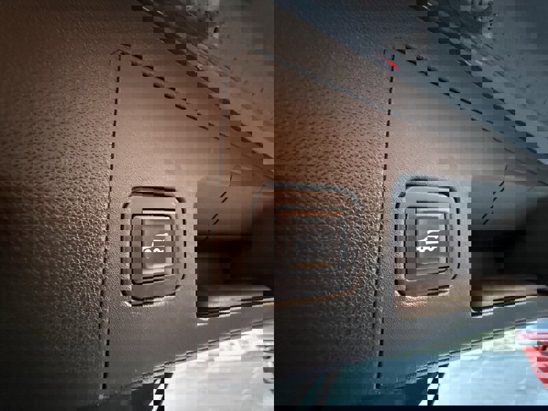 Used 2019 Cadillac XT5 Premium Luxury w/ LPO, Black Ice Package image 24