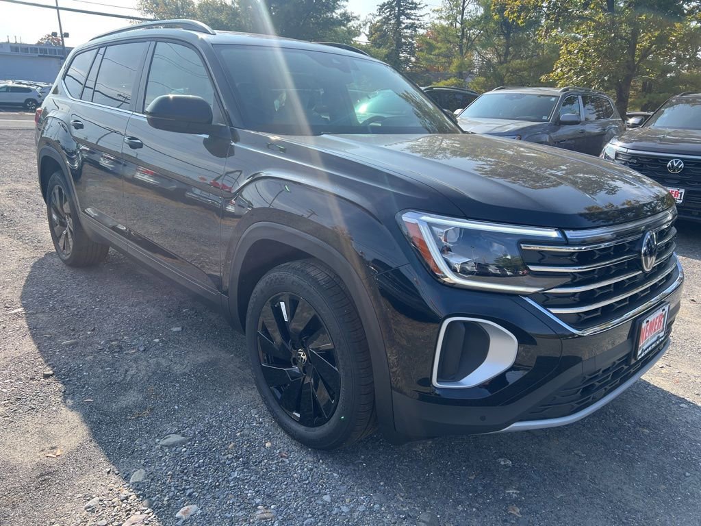 New 2026 Volkswagen Atlas SE image 3