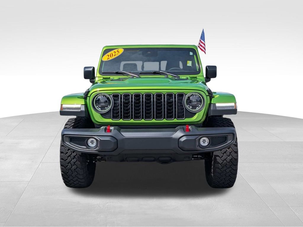 Used 2025 Jeep Gladiator Rubicon w/ Convenience Group AWD/4WD image 9