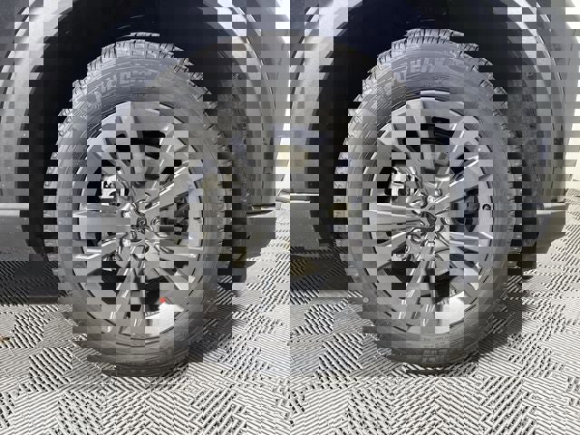 New 2026 Ford Explorer Active w/ Active Comfort Package AWD/4WD image 12