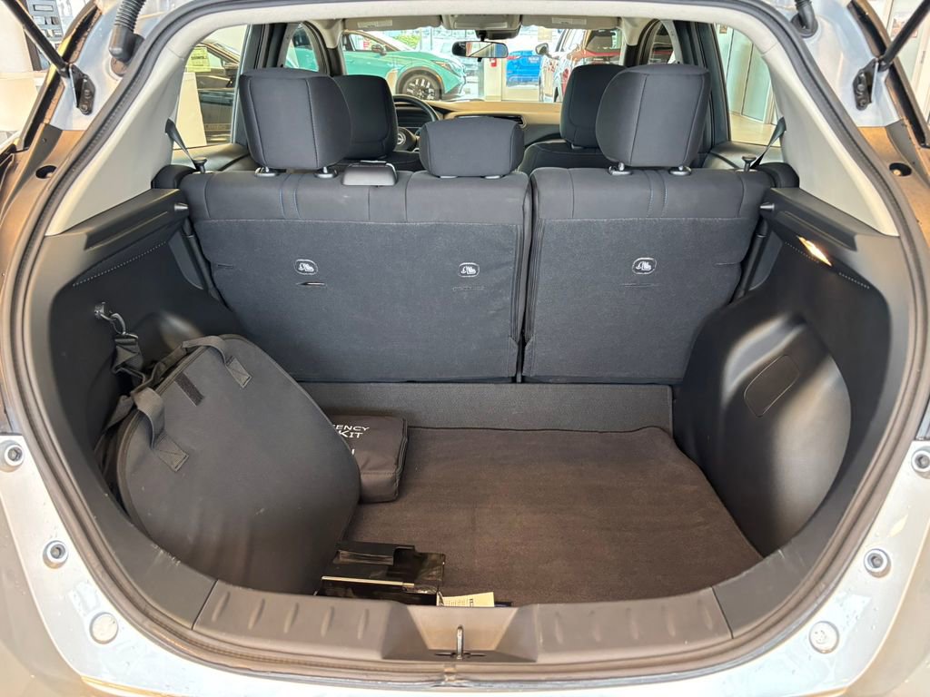 Certified 2025 Nissan Leaf S FWD image 32