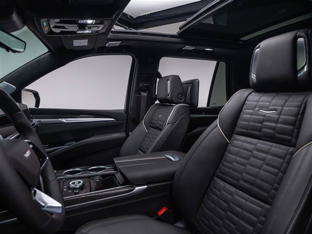 Used 2026 Cadillac Escalade V AWD/4WD image 16