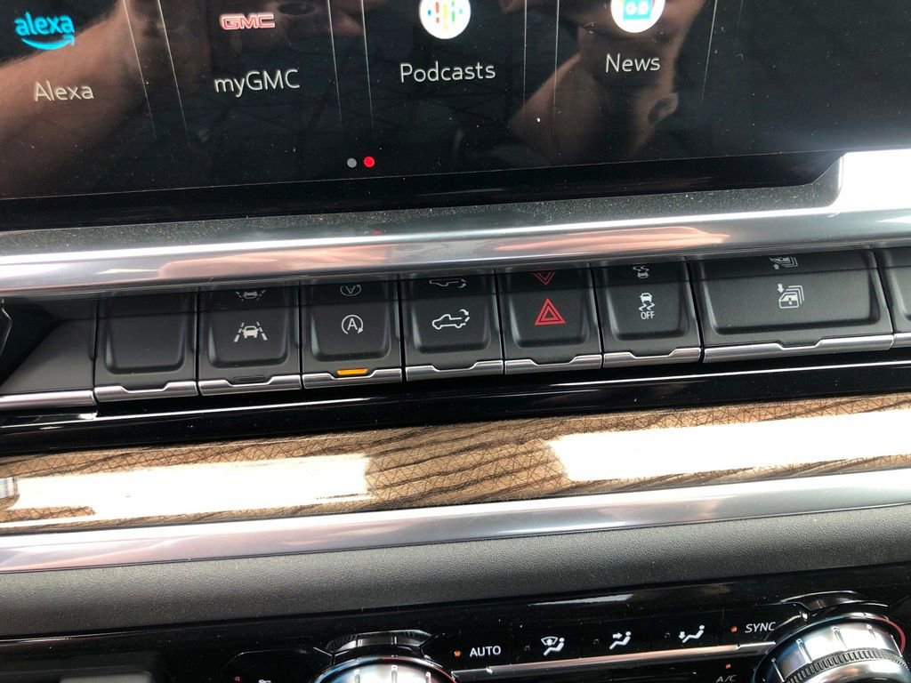 New 2025 GMC Sierra 1500 Elevation image 28