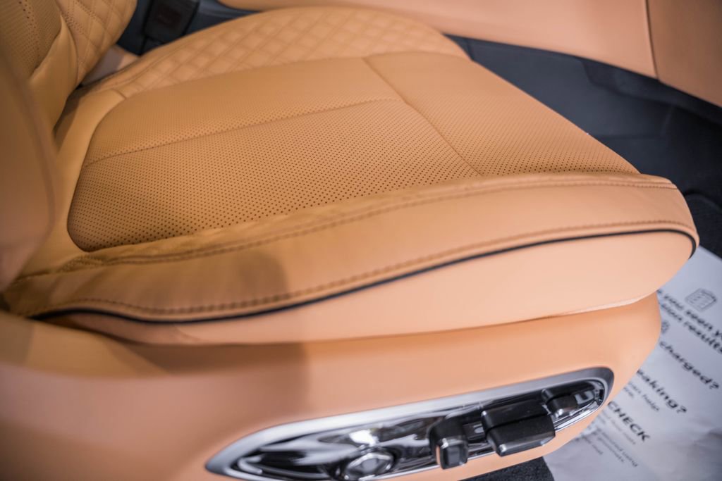 New 2025 Jeep Grand Cherokee Summit image 37