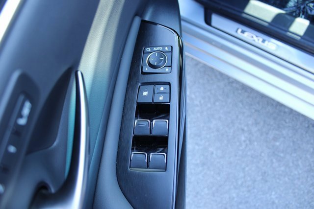 Used 2023 Lexus ES 350 F Sport image 11