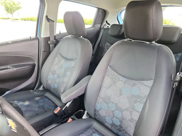 Used 2018 Chevrolet Spark LT FWD image 20