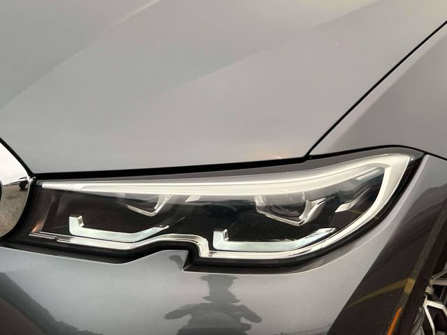 Used 2022 BMW 330e xDrive w/ Driving Assistance Package AWD/4WD image 13