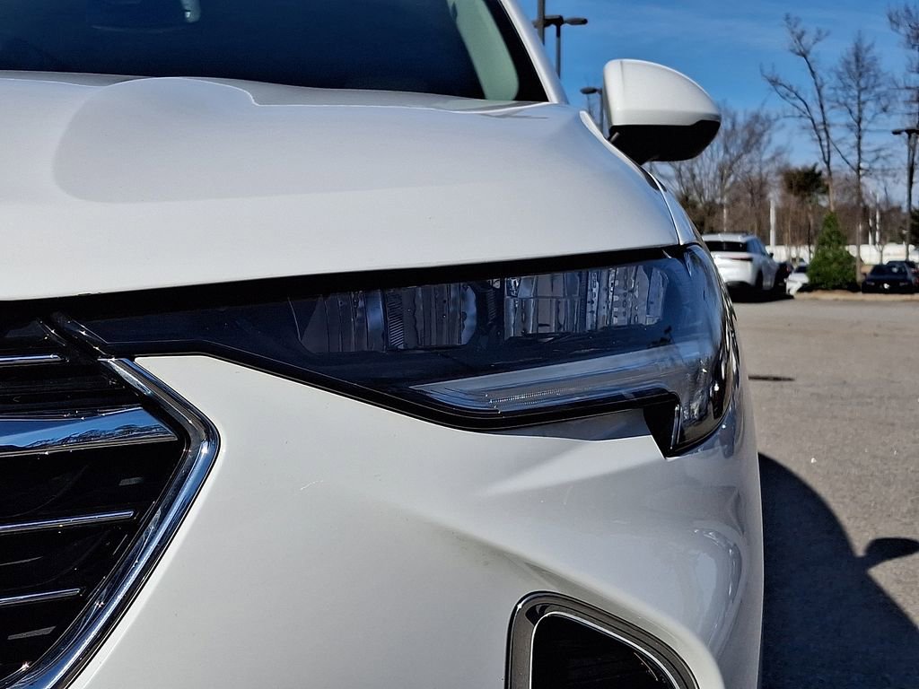 Used 2023 Buick Envision Essence image 9