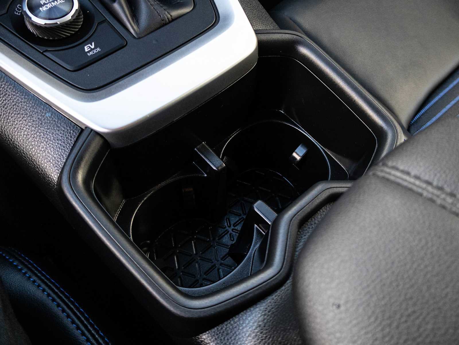 Used 2025 Toyota RAV4 XSE image 22