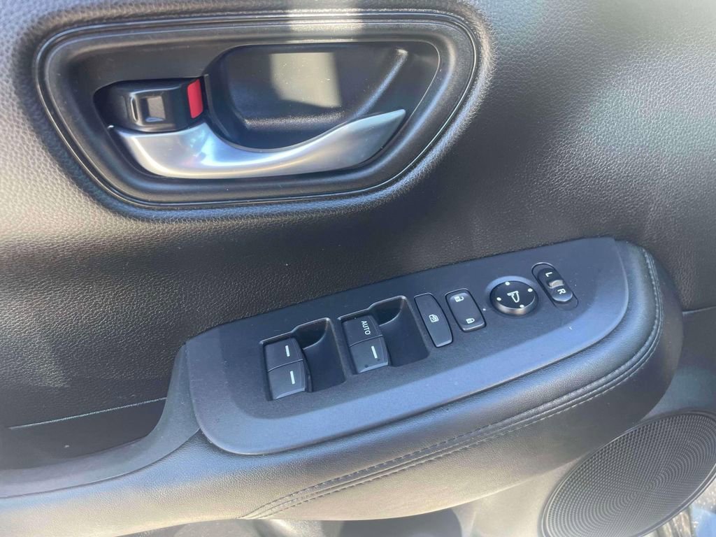 Certified 2024 Honda HR-V LX image 16