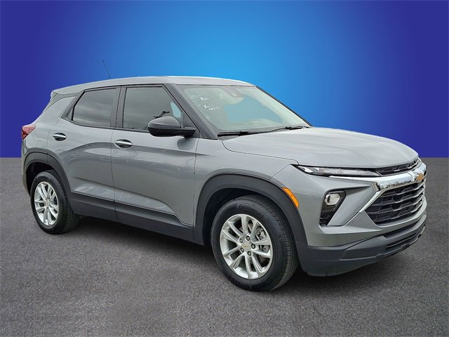 Used 2024 Chevrolet TrailBlazer LS w/ LS Convenience Package image 3