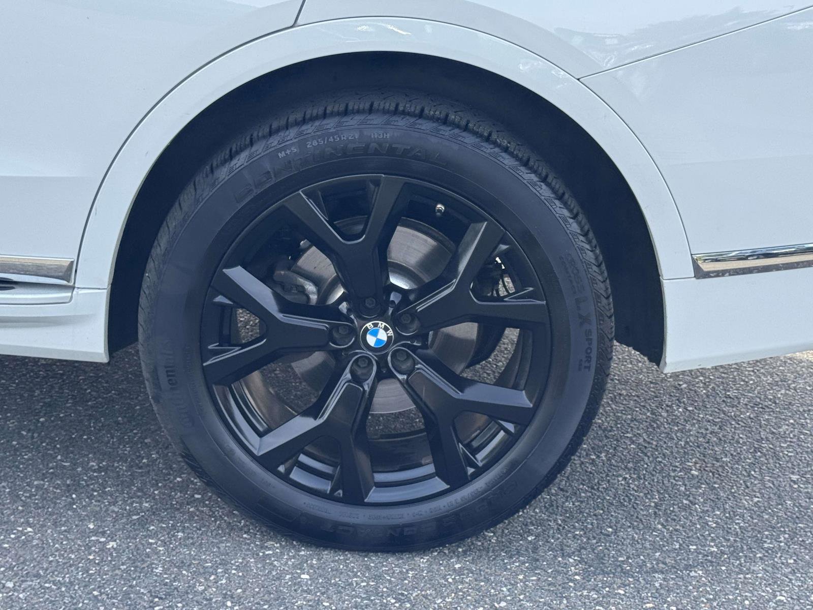 Used 2022 BMW X7 xDrive40i w/ Cold Weather Package image 7