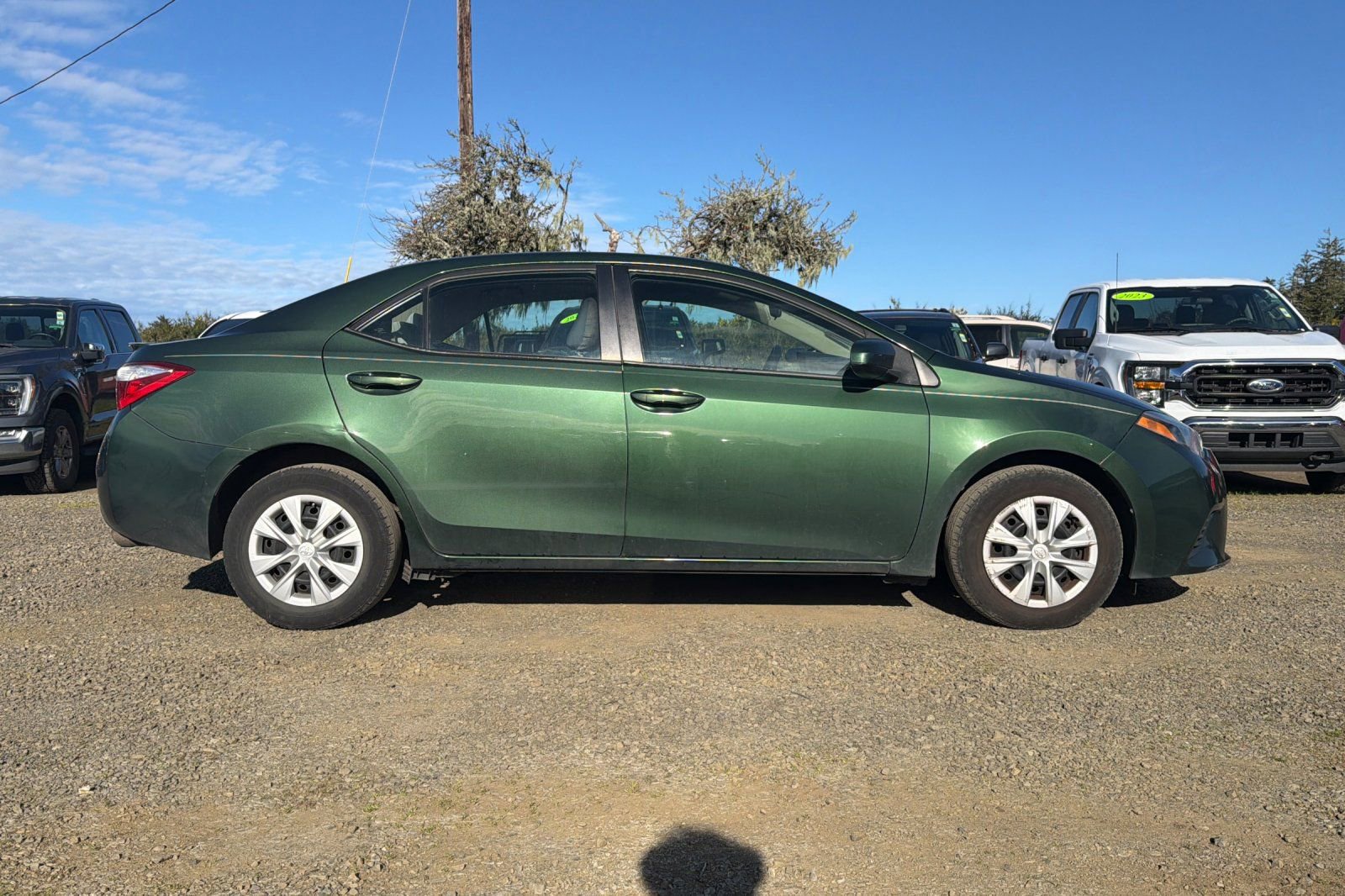 Used 2014 Toyota Corolla LE FWD image 4