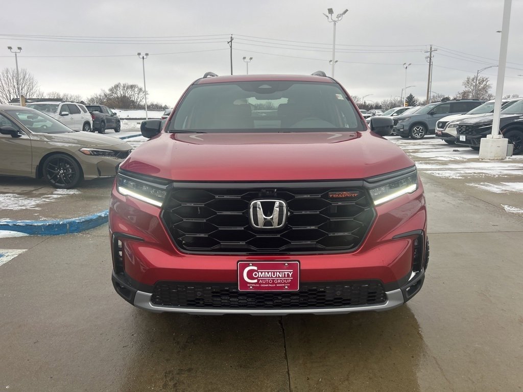 New 2025 Honda Pilot TrailSport image 2