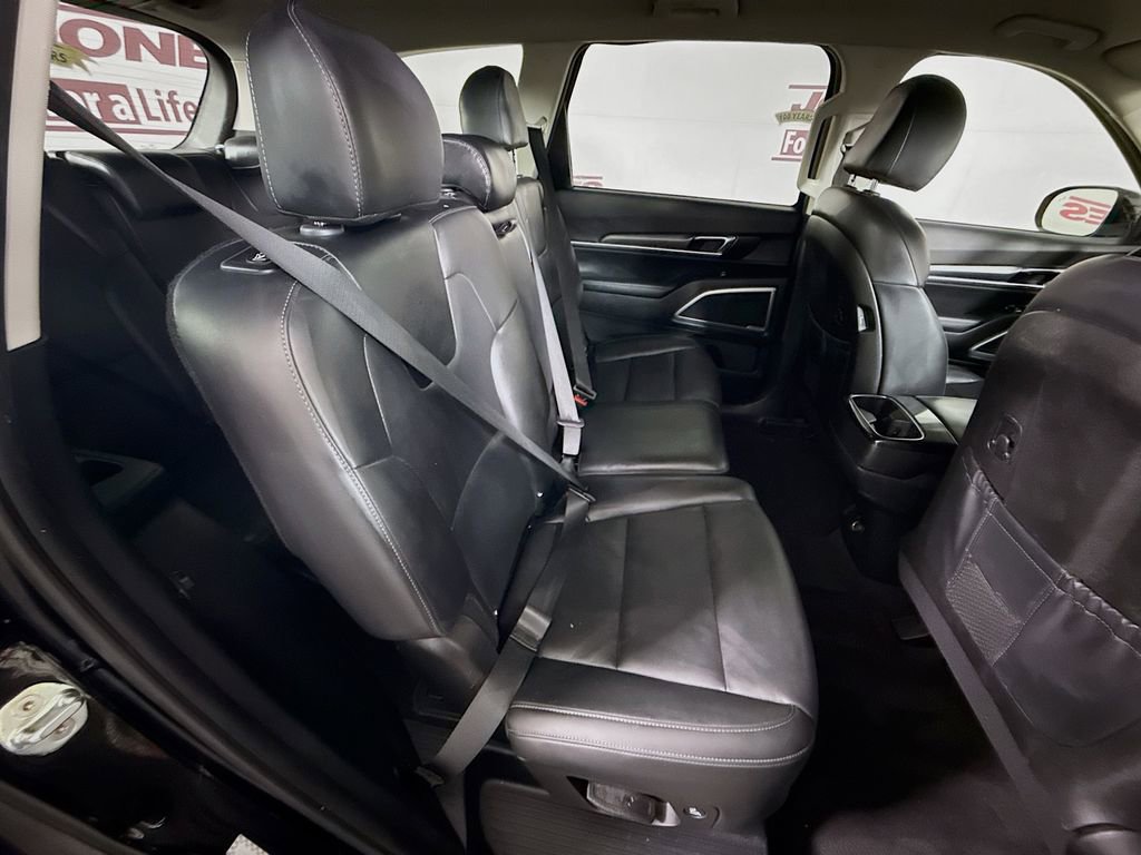 Used 2021 Kia Telluride LX image 30