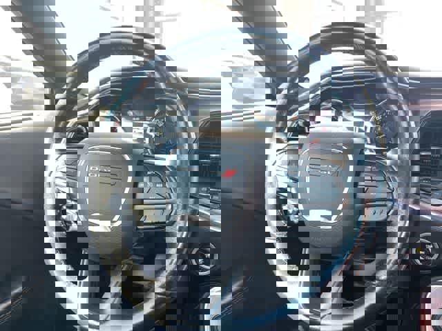 Used 2018 Dodge Challenger R/T image 5