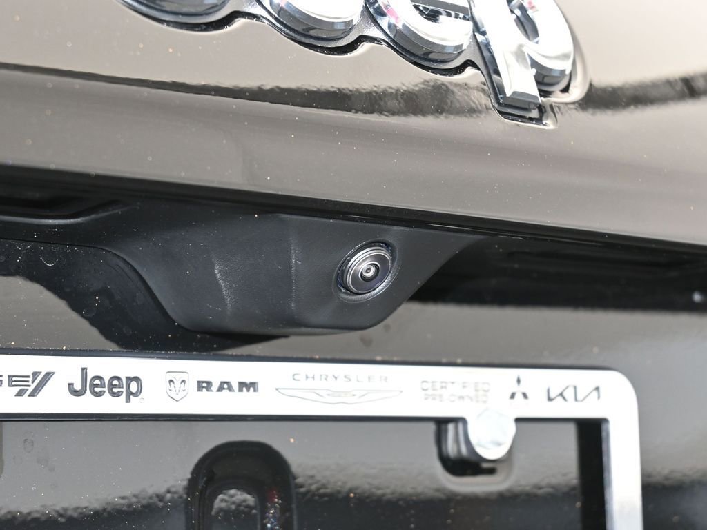 Used 2025 Jeep Compass Latitude image 31