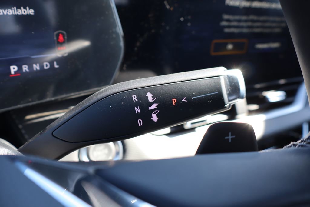 New 2026 Chevrolet Equinox LT w/ Convenience Package II image 16