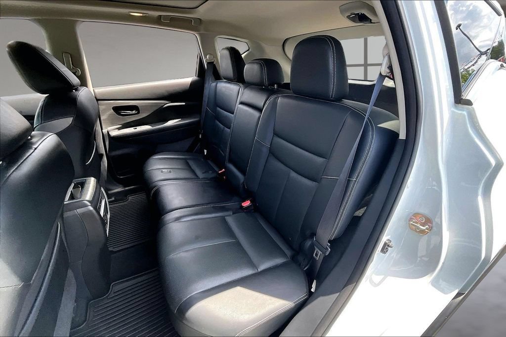 Used 2017 Nissan Murano Platinum w/ Platinum Technology Package FWD image 26