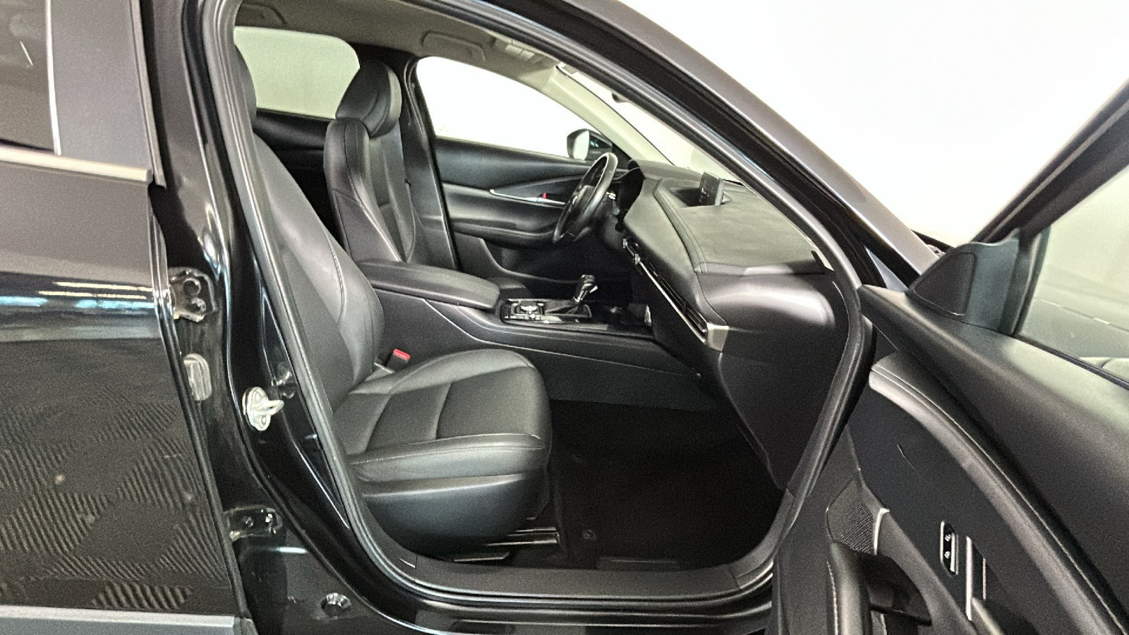 Used 2024 MAZDA CX-30 AWD 2.5 S w/ Select Sport Pkg image 35
