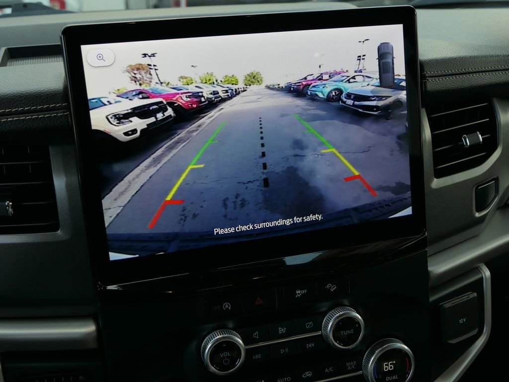 Used 2024 Ford Expedition Max XLT image 22