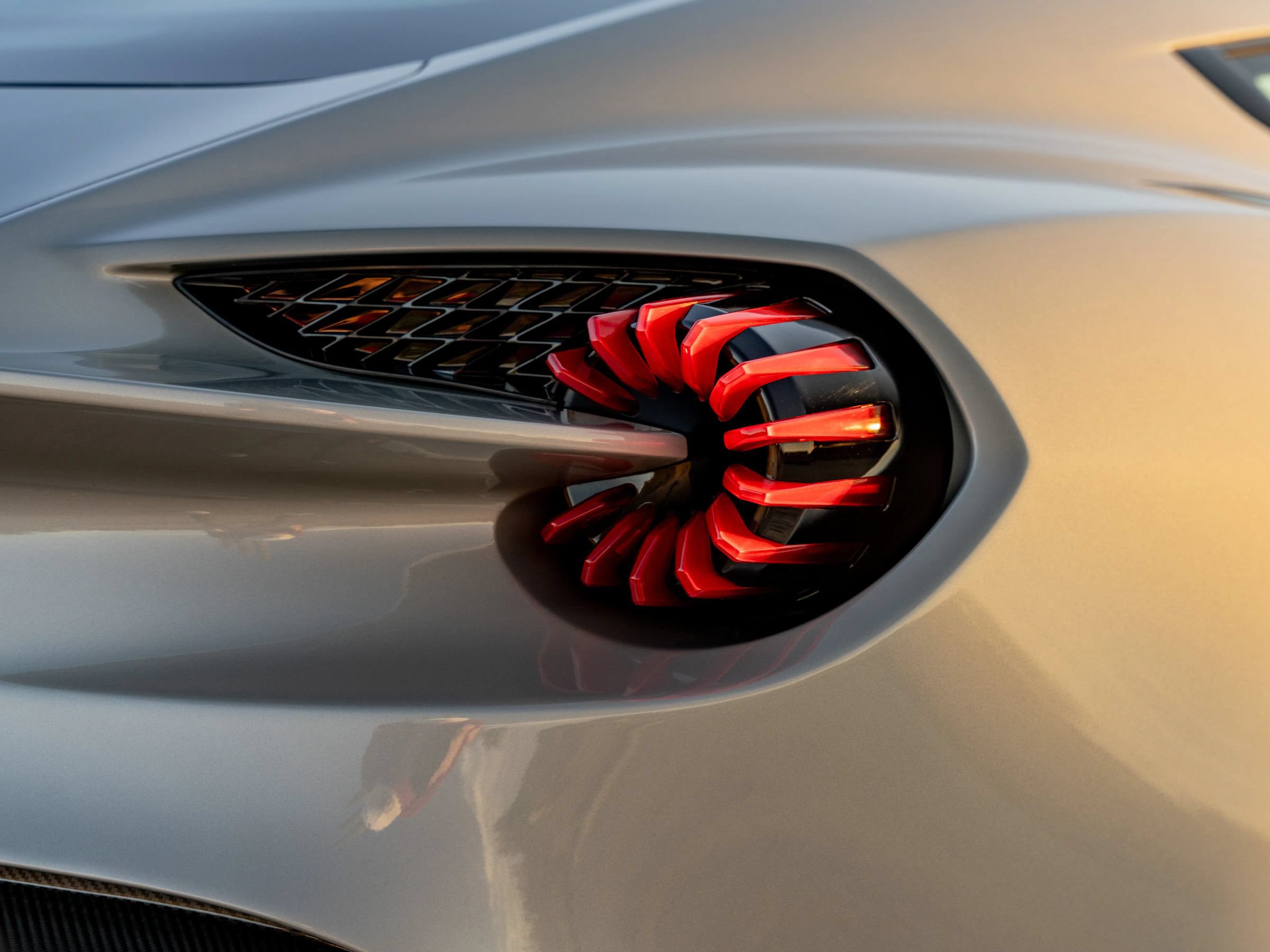 Used 2018 Aston Martin Vanquish Zagato RWD image 37