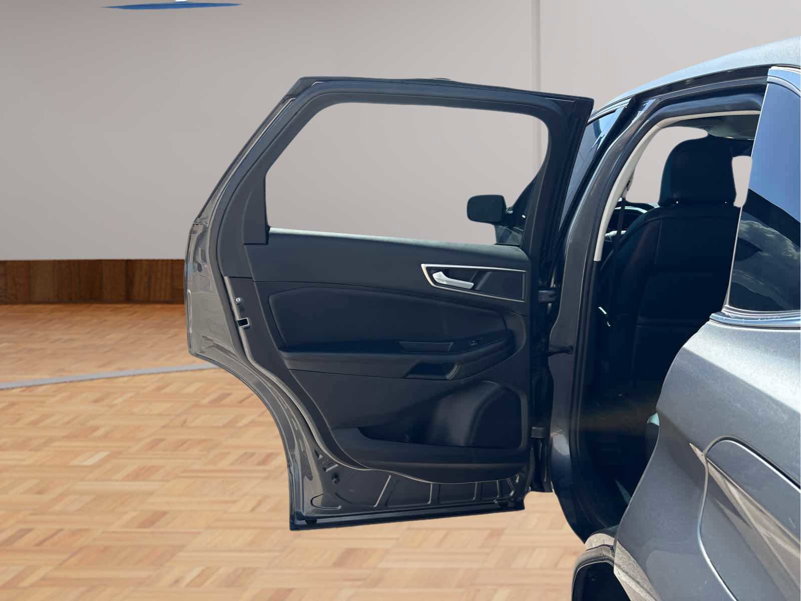 Used 2024 Ford Edge SEL w/ Convenience Package AWD/4WD image 11