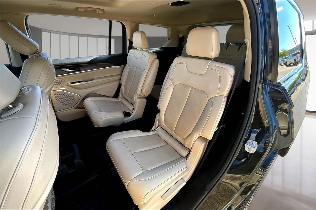 Used 2022 Jeep Grand Cherokee L Limited image 26