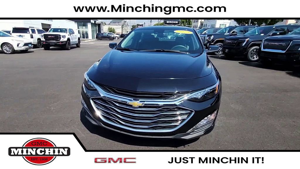 Used 2023 Chevrolet Malibu LT image 3