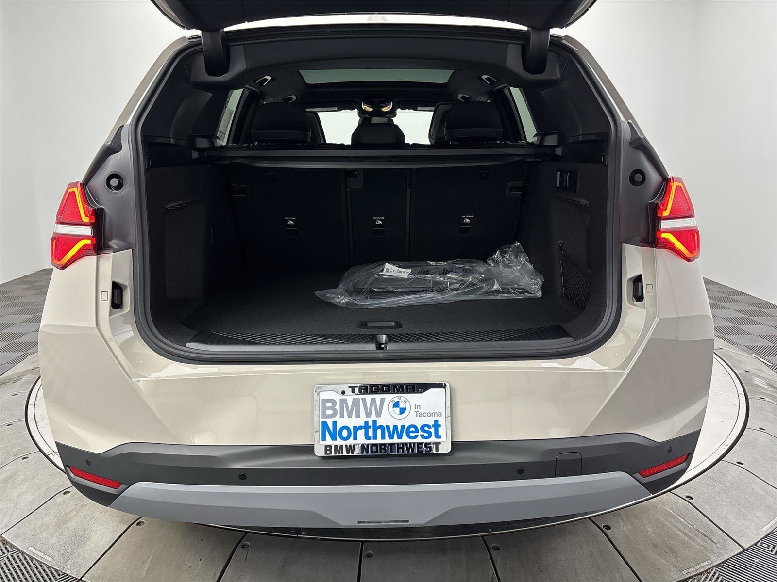 New 2026 BMW X3 xDrive30i w/ Convenience Package AWD/4WD image 21