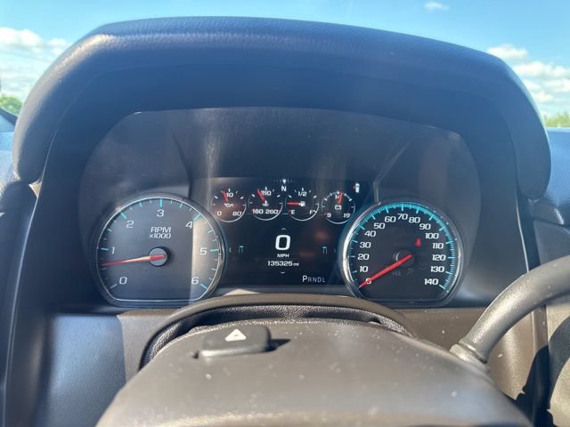 Used 2019 Chevrolet Suburban Premier w/ Premier Plus Edition AWD/4WD image 24