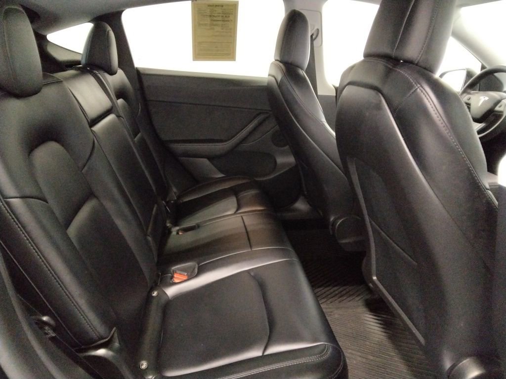 Used 2021 Tesla Model Y Long Range image 37