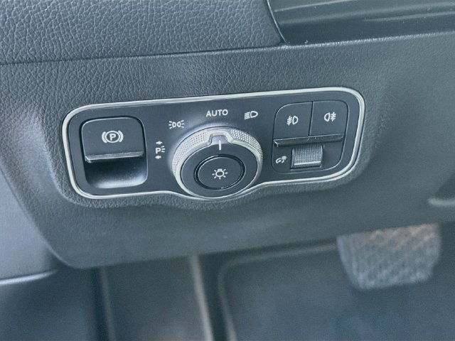 Used 2023 Mercedes-Benz GLA 250 4MATIC image 14