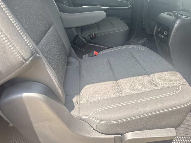Used 2024 Chevrolet Traverse LT w/ LPO, Floor Liner Package FWD image 16