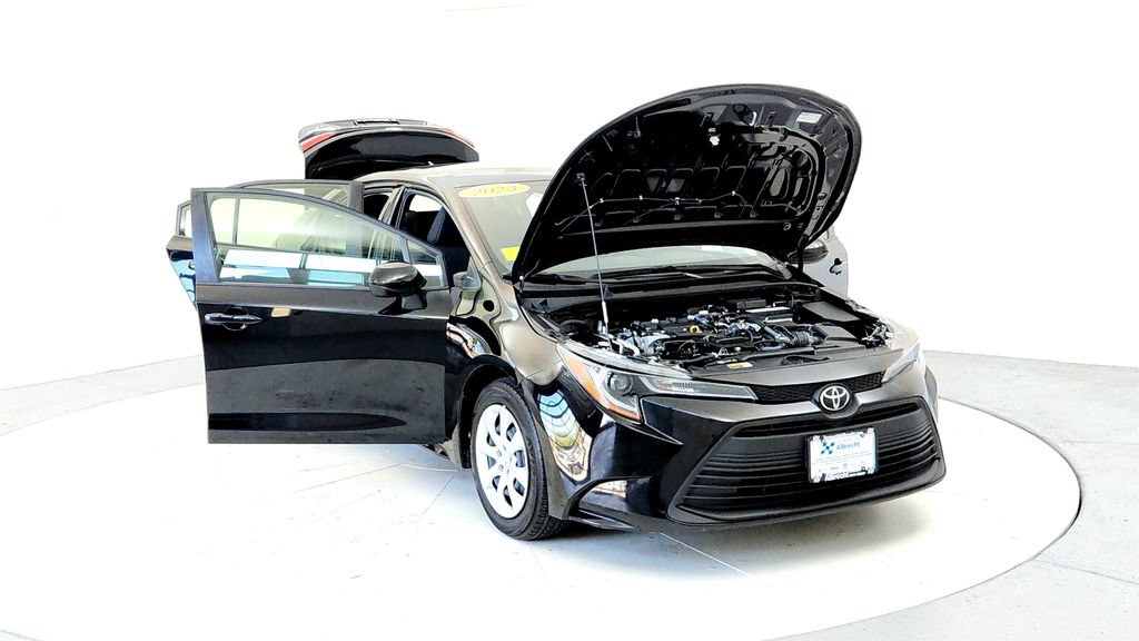 Certified 2023 Toyota Corolla LE w/ Carpet Mat Package (TMS) FWD image 9