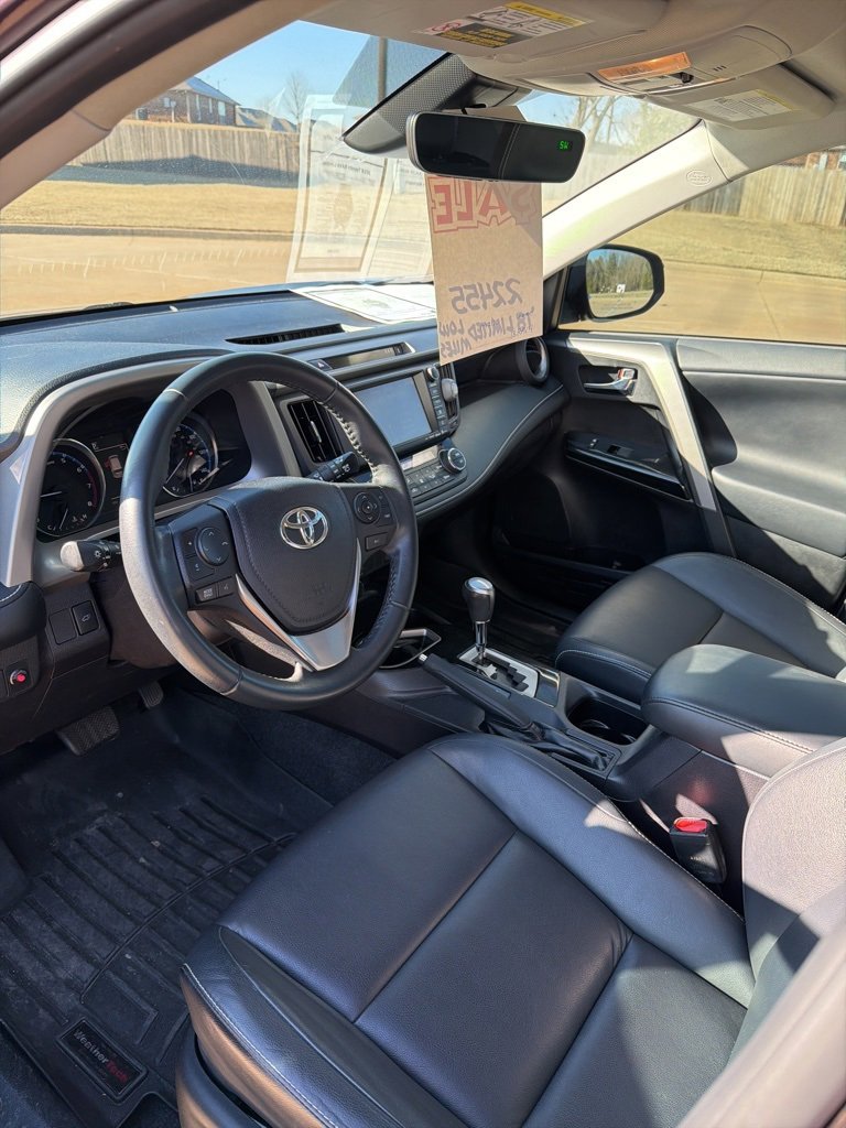 Used 2018 Toyota RAV4 Limited image 20